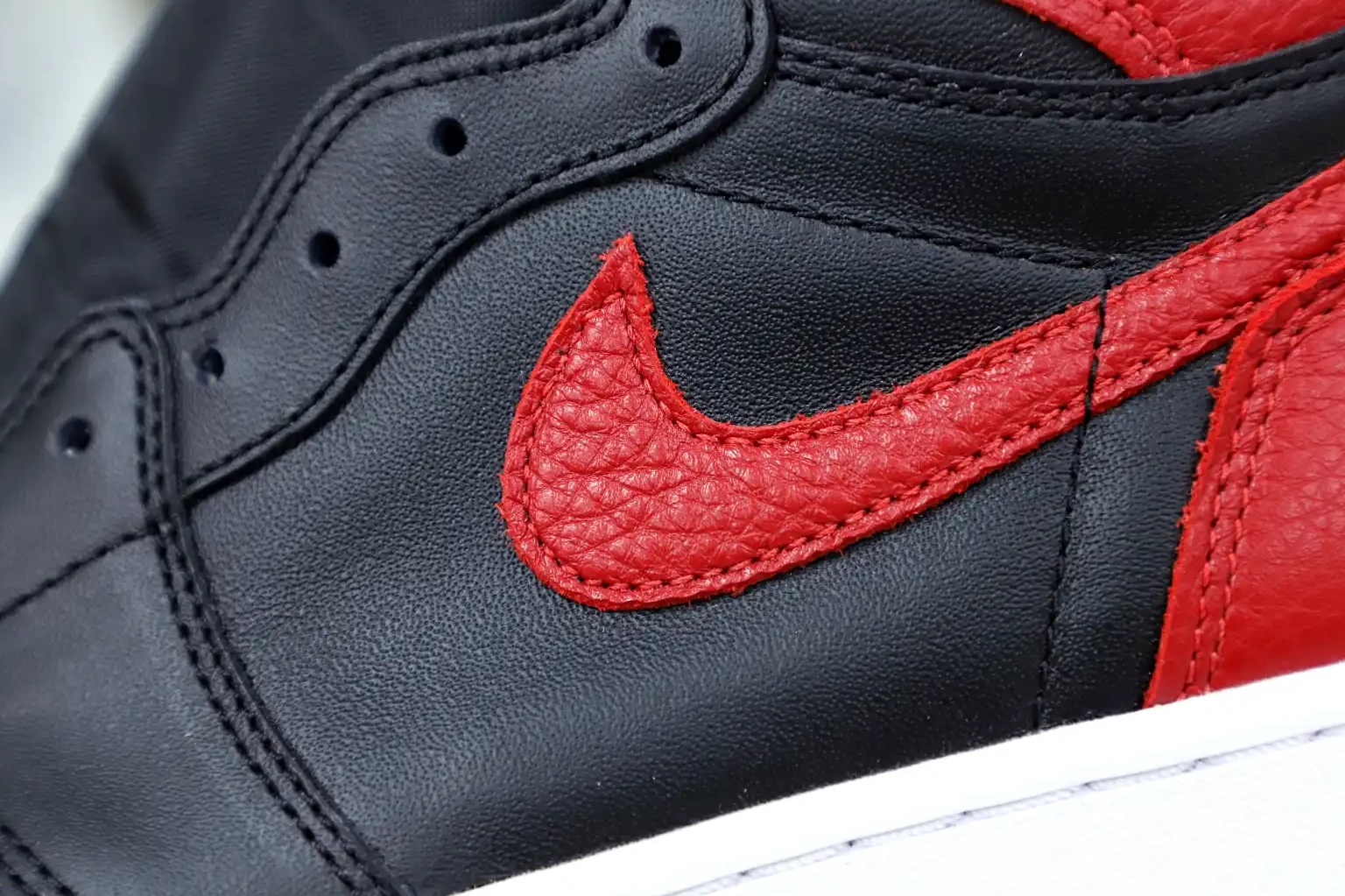 'BRED' OG RETRO AIR JORDAN Kimikick HIGH 1 0710